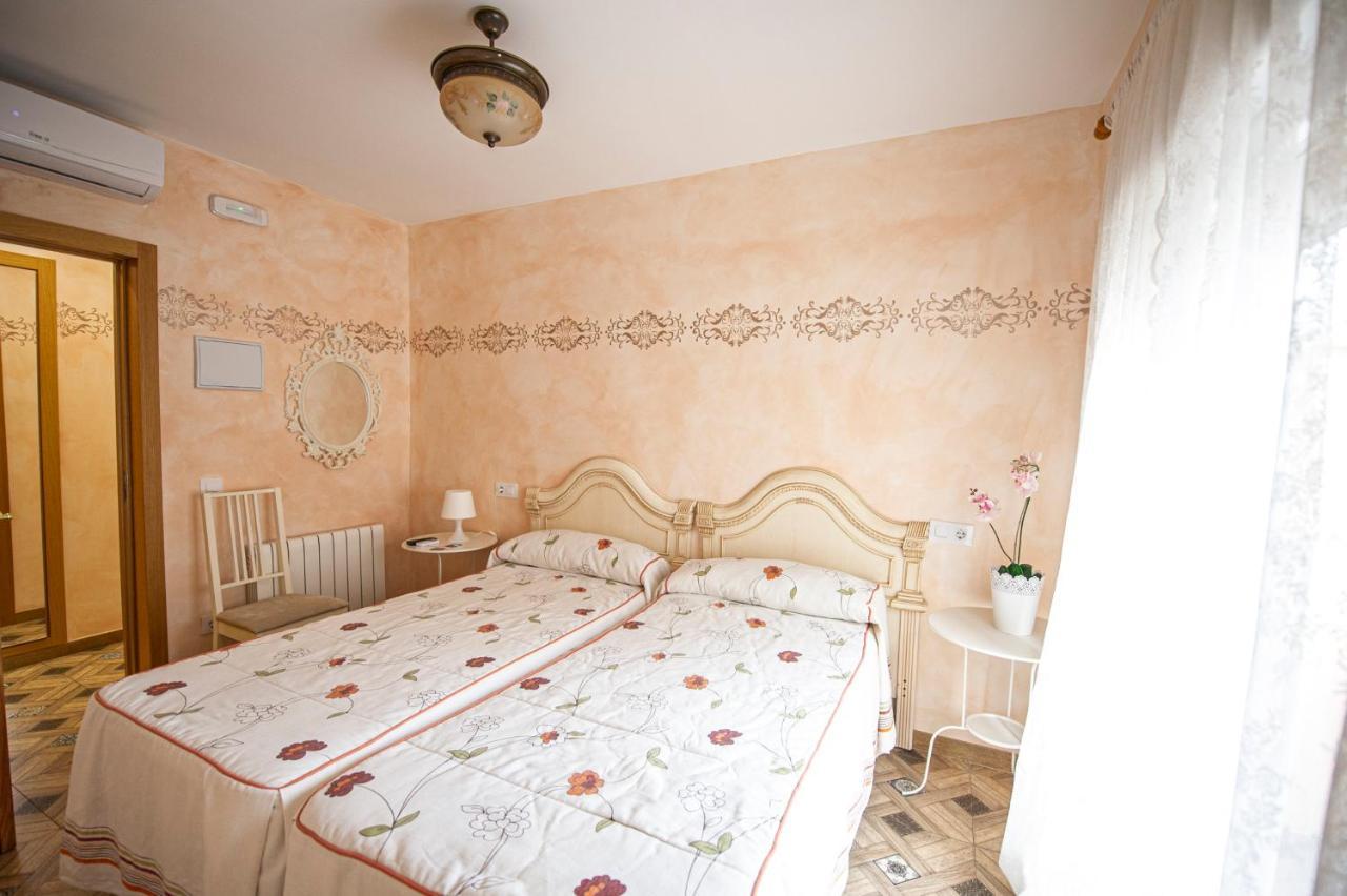 Hostal Paquita Madrid Exterior photo