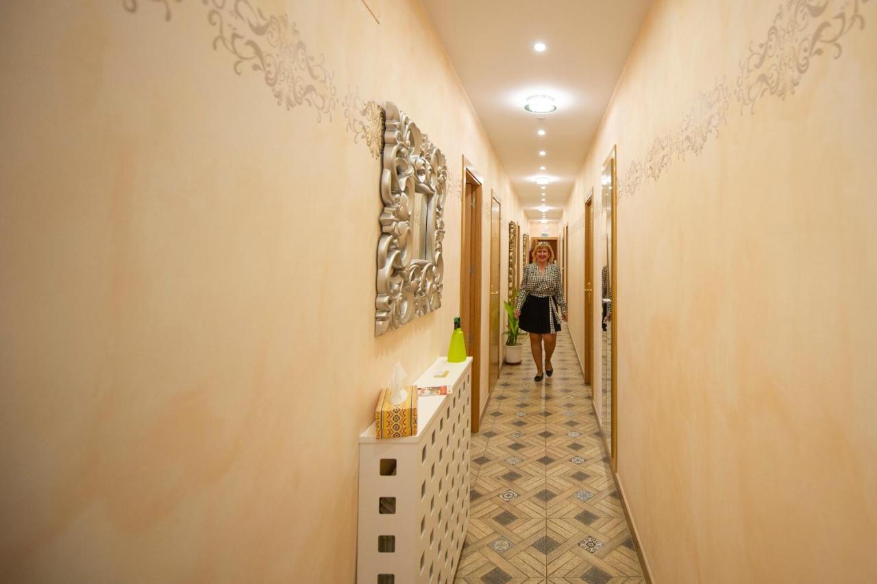 Hostal Paquita Madrid Exterior photo