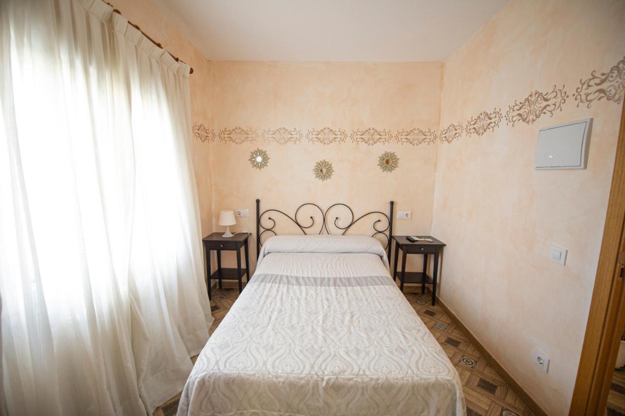 Hostal Paquita Madrid Exterior photo