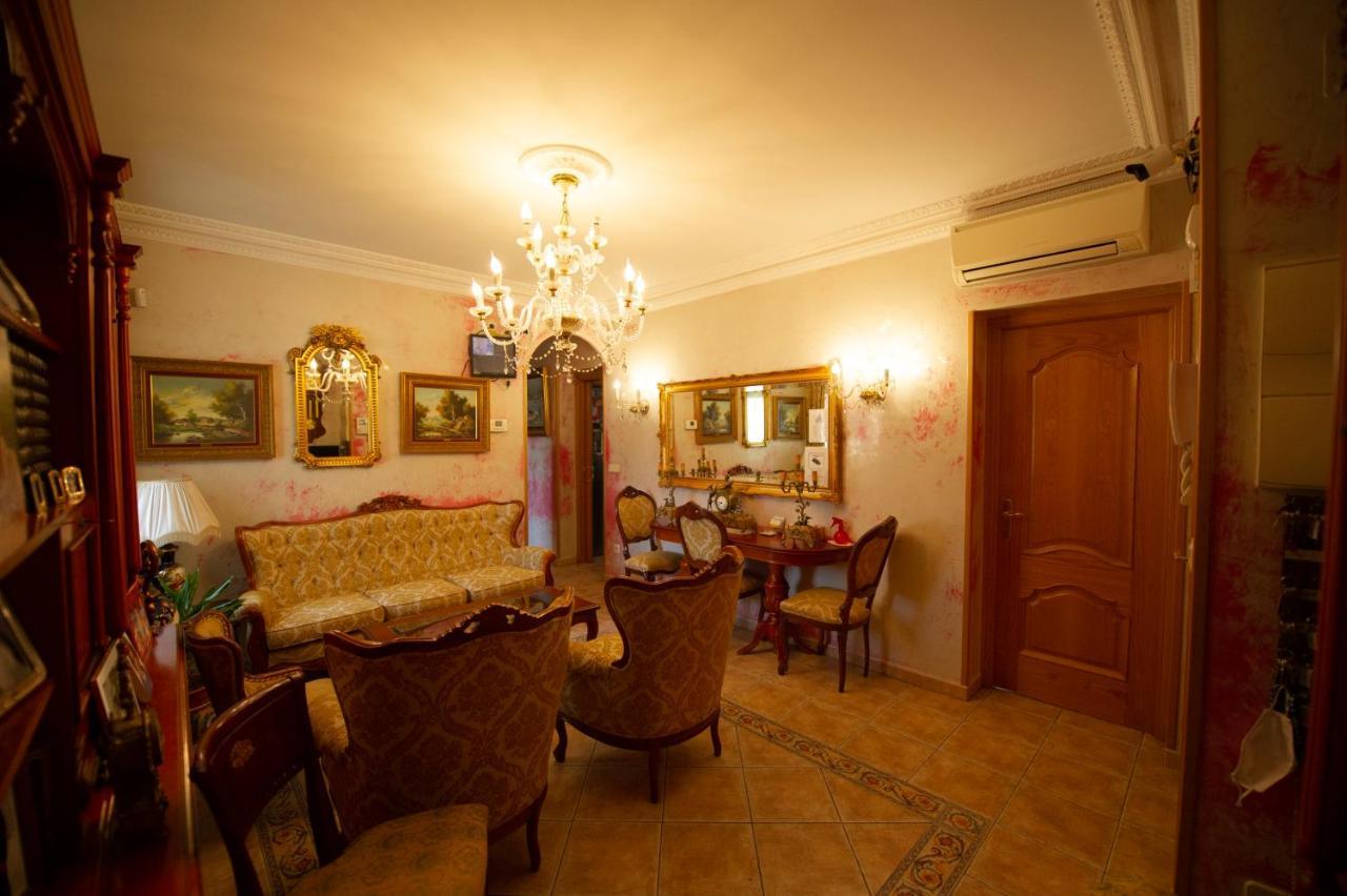 Hostal Paquita Madrid Exterior photo