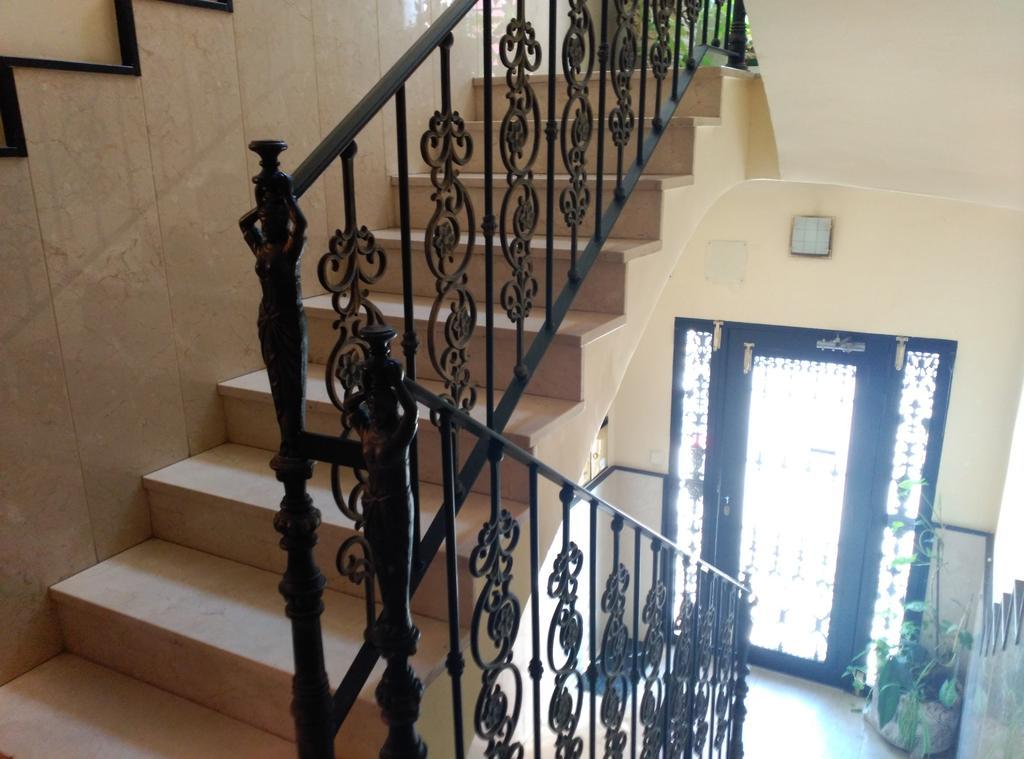 Hostal Paquita Madrid Exterior photo