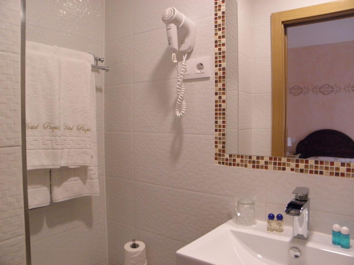 Hostal Paquita Madrid Exterior photo
