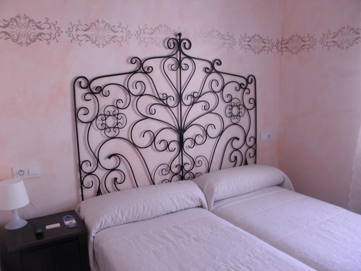 Hostal Paquita Madrid Exterior photo