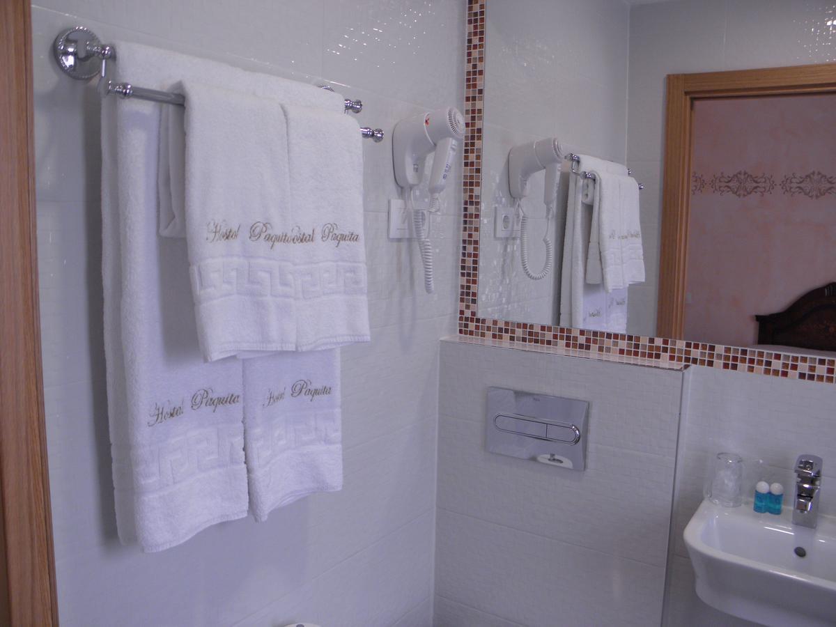 Hostal Paquita Madrid Exterior photo
